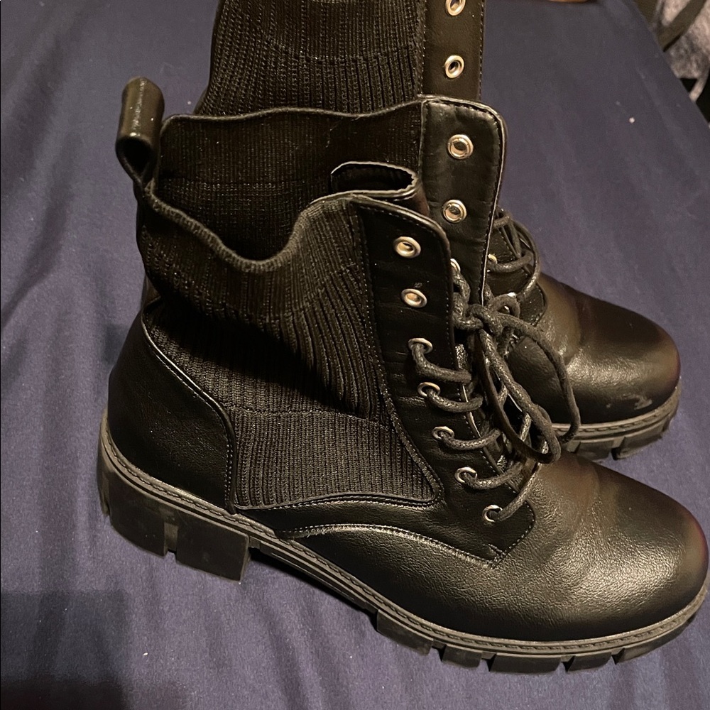 Men's Black Lace-Up Combat Boots